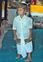 Young Balinese joining Odalan festival