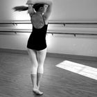 Young ballet dancer: turn