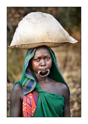 Young girl Surma