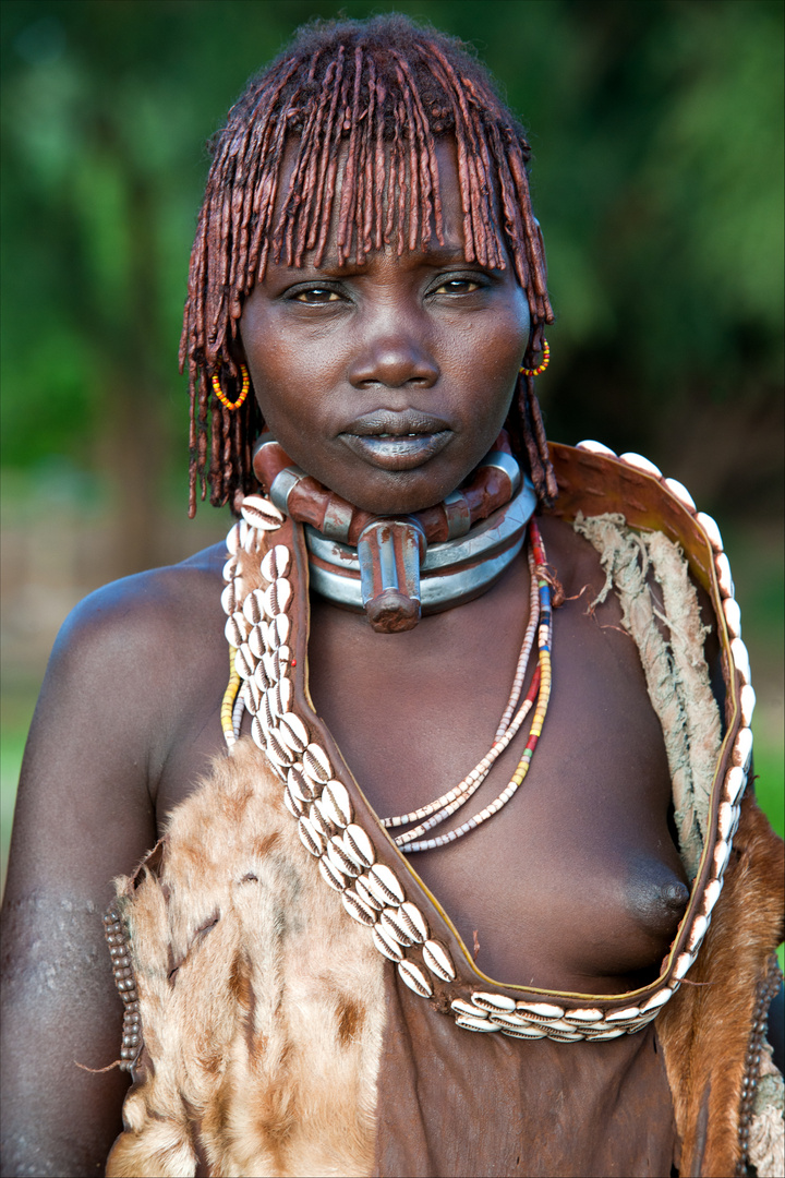[ Young Hamer Tribe Woman ]