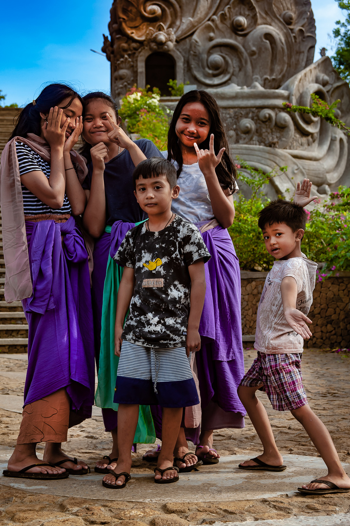 Young visitors at Sang Hyang Ambu temple