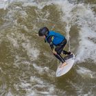 Youngster in der Eisbachwelle  #2