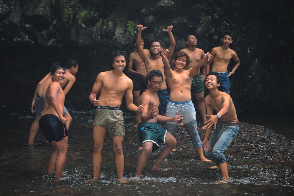 Youngsters at the Gitgit waterfall