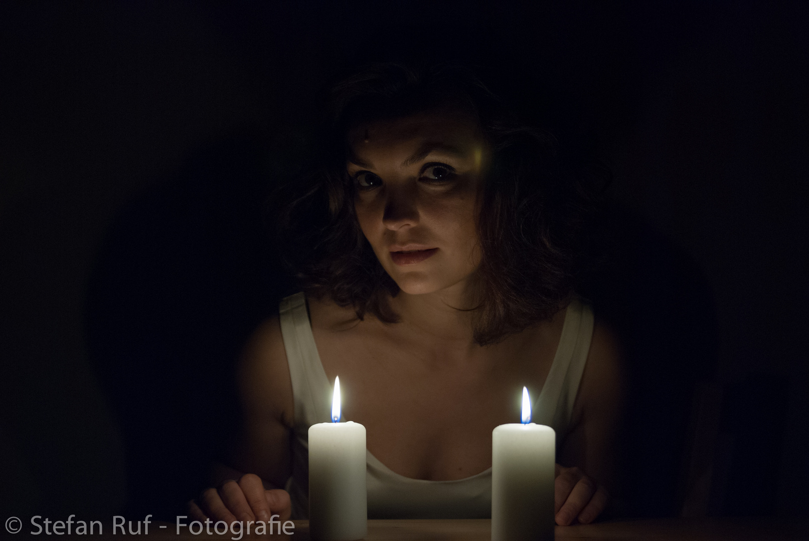 Yulia im Kerzenlicht 2