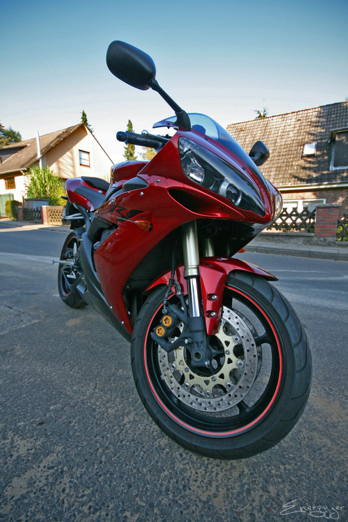 YZF R1