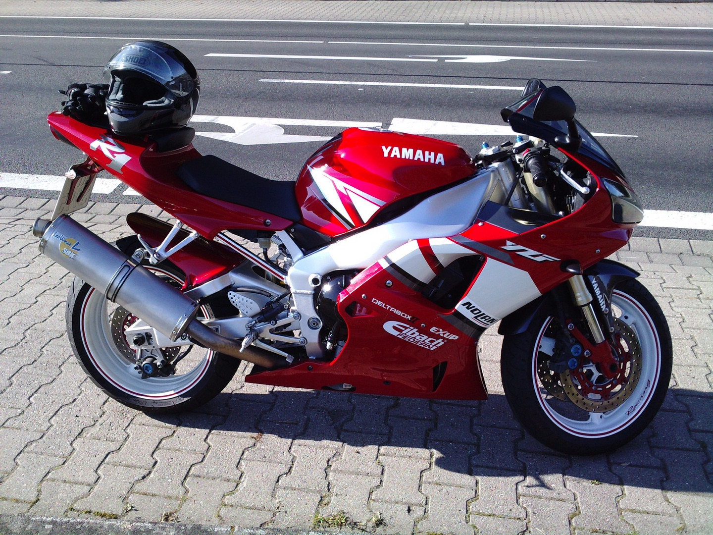 YZF-R1 RN04