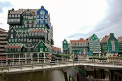 Zaandam - Ankersmidplein - Inntel Hotel & Town Hall - 02