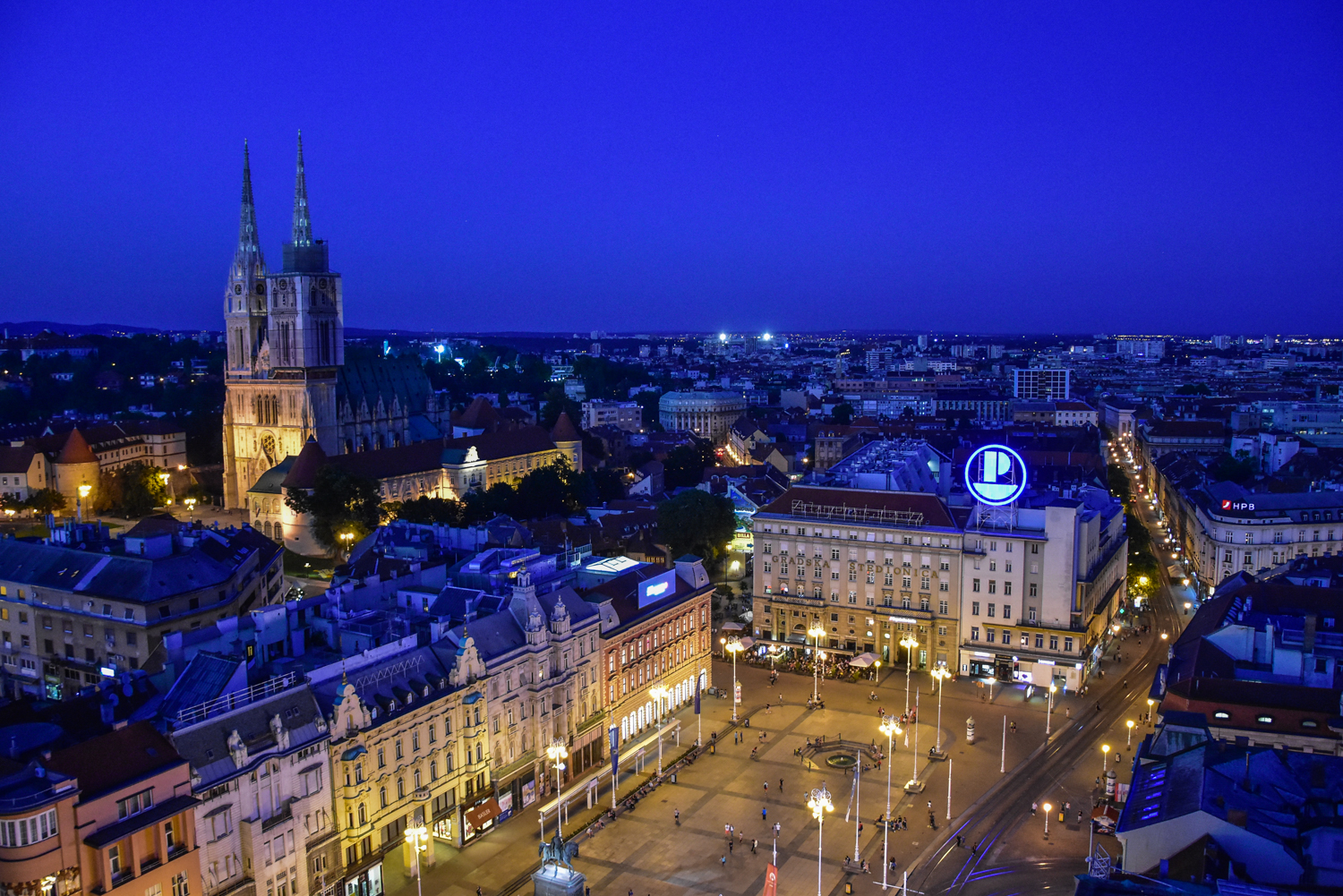 Zagreb bei Nacht