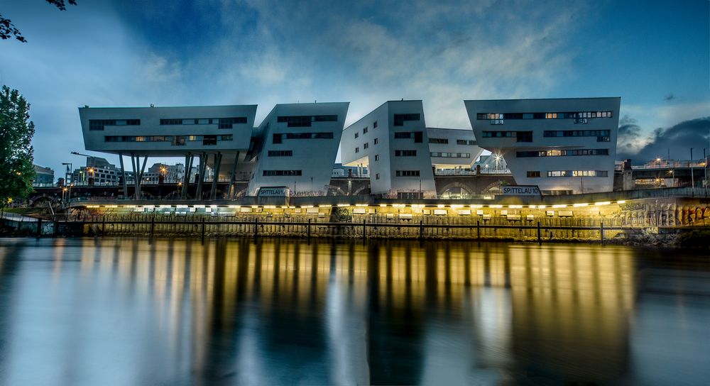 Zaha Hadid Haus Foto Bild Architektur Architektur Bei Nacht