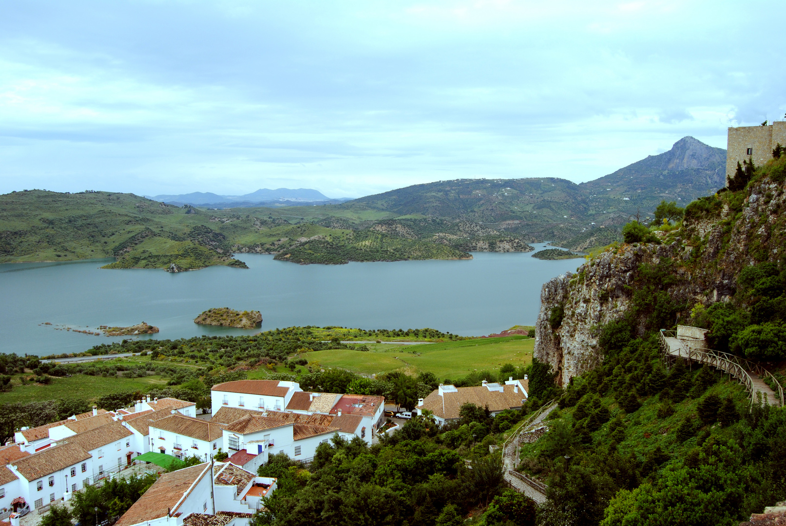 ZAHARA DE LA SIERRA (Cádiz)