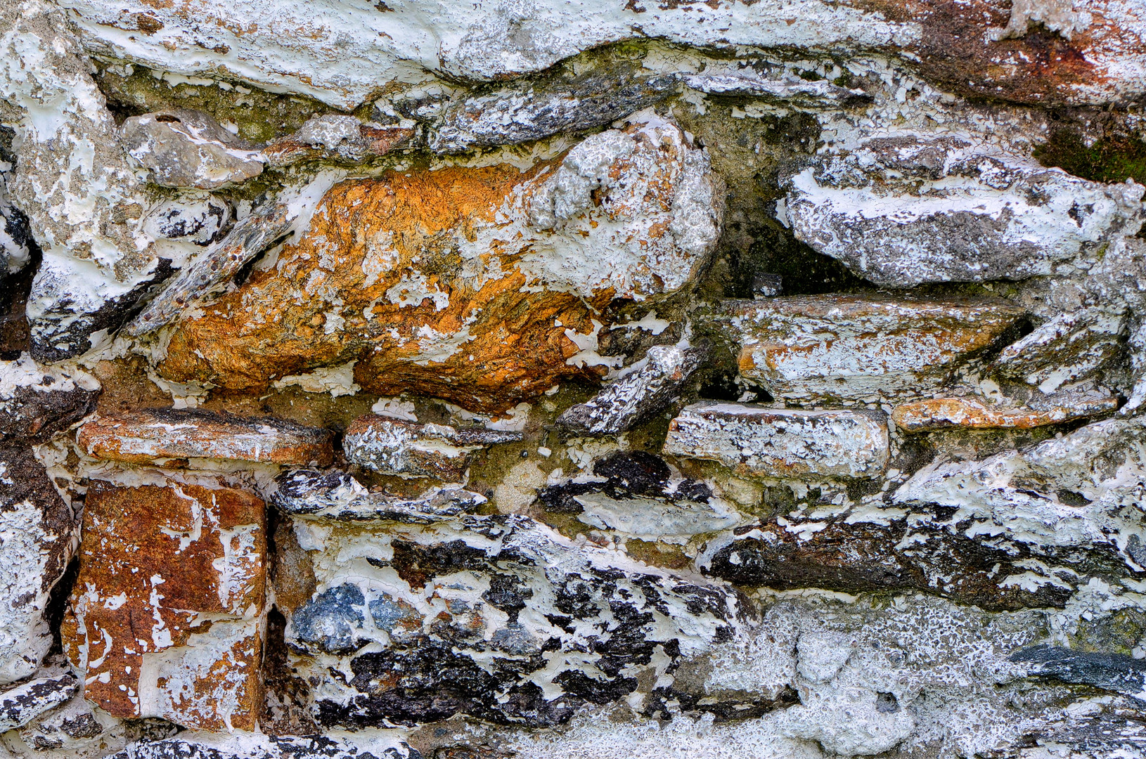 Zahn der Zeit 02 / Steinmauer