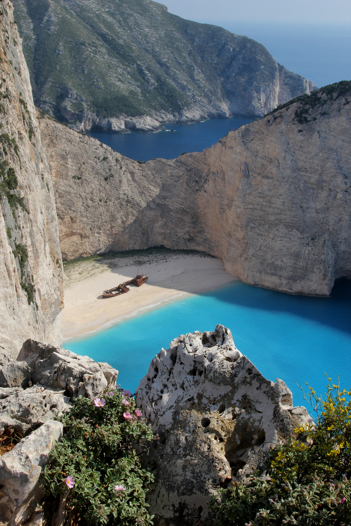 Zakynthos, Schmugglerbucht mit Schiffswrack. 