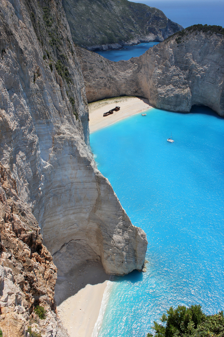 Zakynthos, Schmugglerbucht mit Schiffswrack 