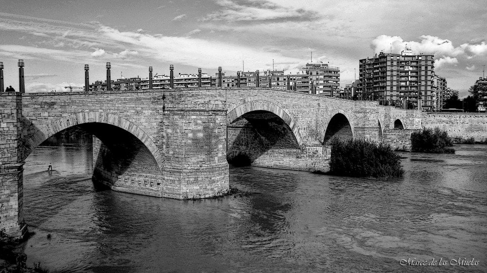 ...Zaragoza y el Ebro...