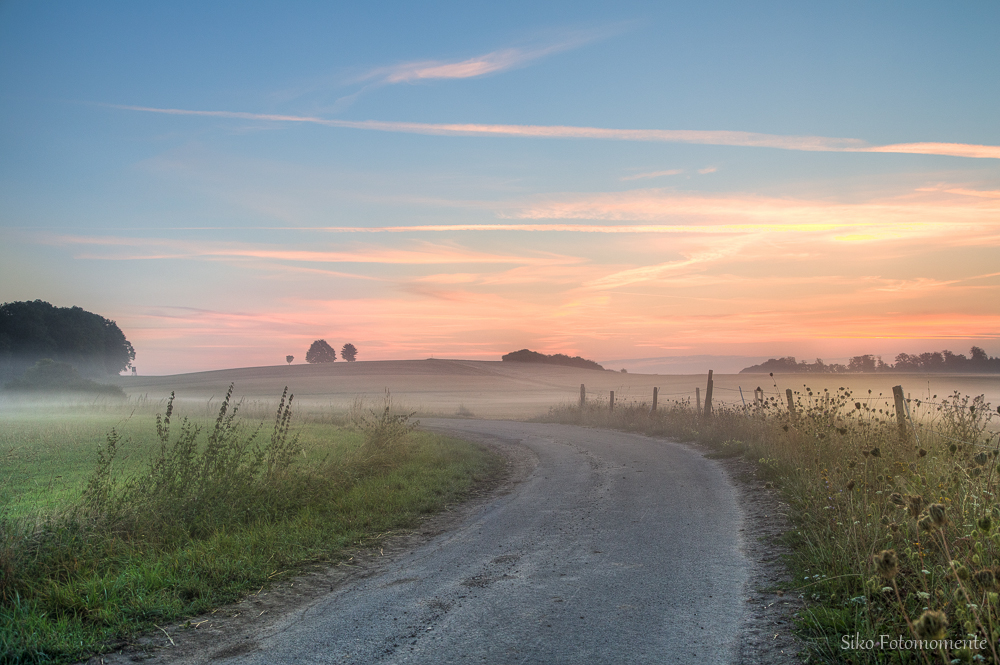 * Zarter Morgennebel *