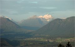 Zartes Morgenlicht über dem Inntal