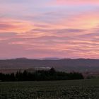 Zartes Morgenrot von den Tafelbergen der Sächsischen Schweiz bis zum hohen Schneeberg