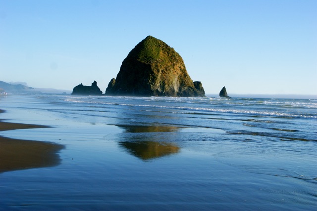 Zauber und Magie der Felsen im Meer