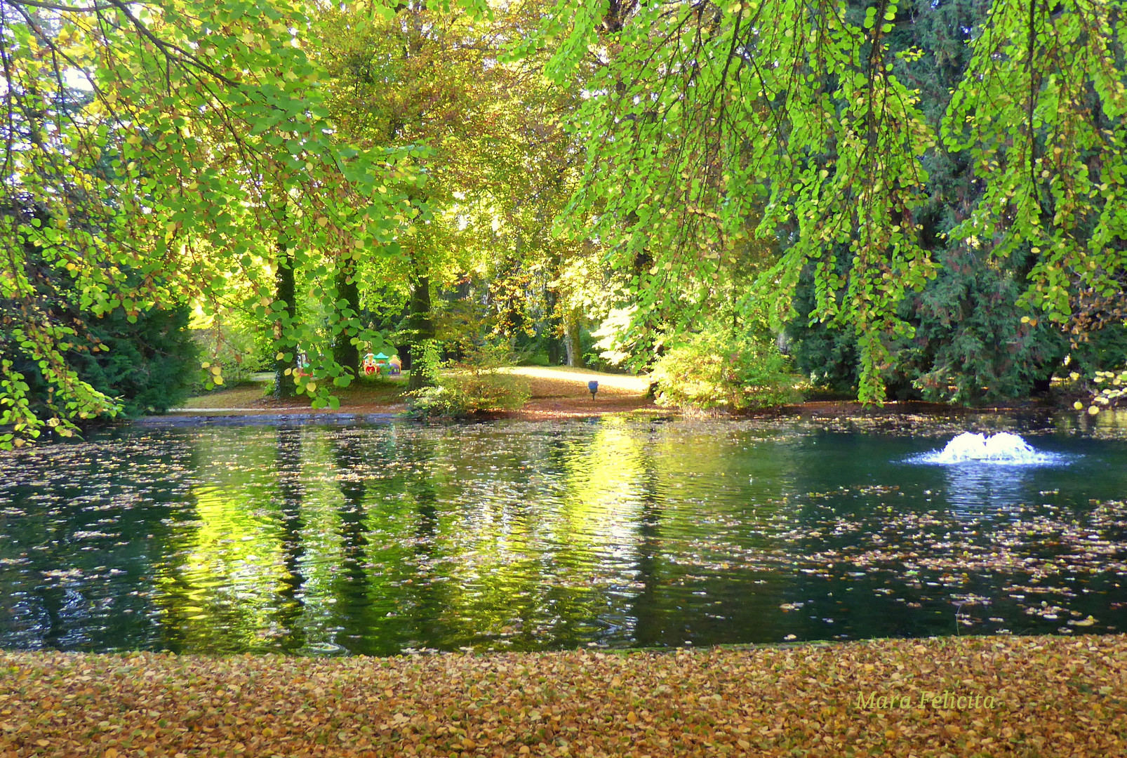 ZAUBERHAFTE PARKIDYLLE IM HERBST  - Bad Reichenhall