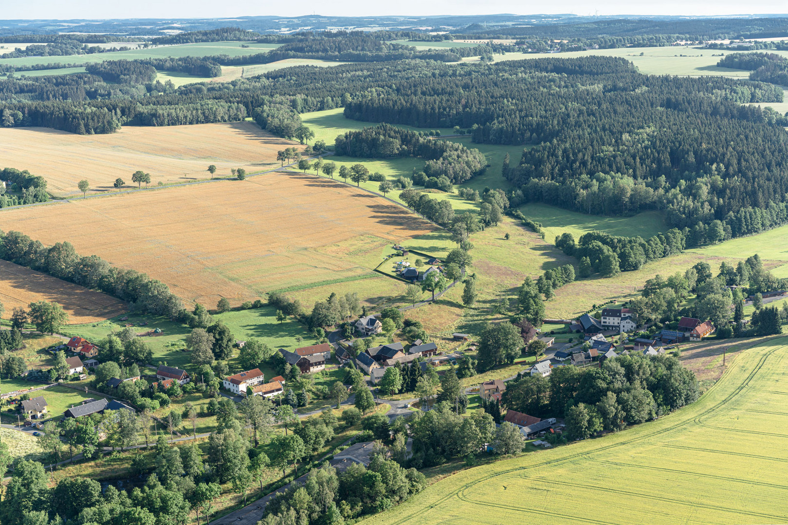 Zaulsdorf- Der Ort liegt auf etwa 440 m am Lauf des Kottengrüner Bachs.