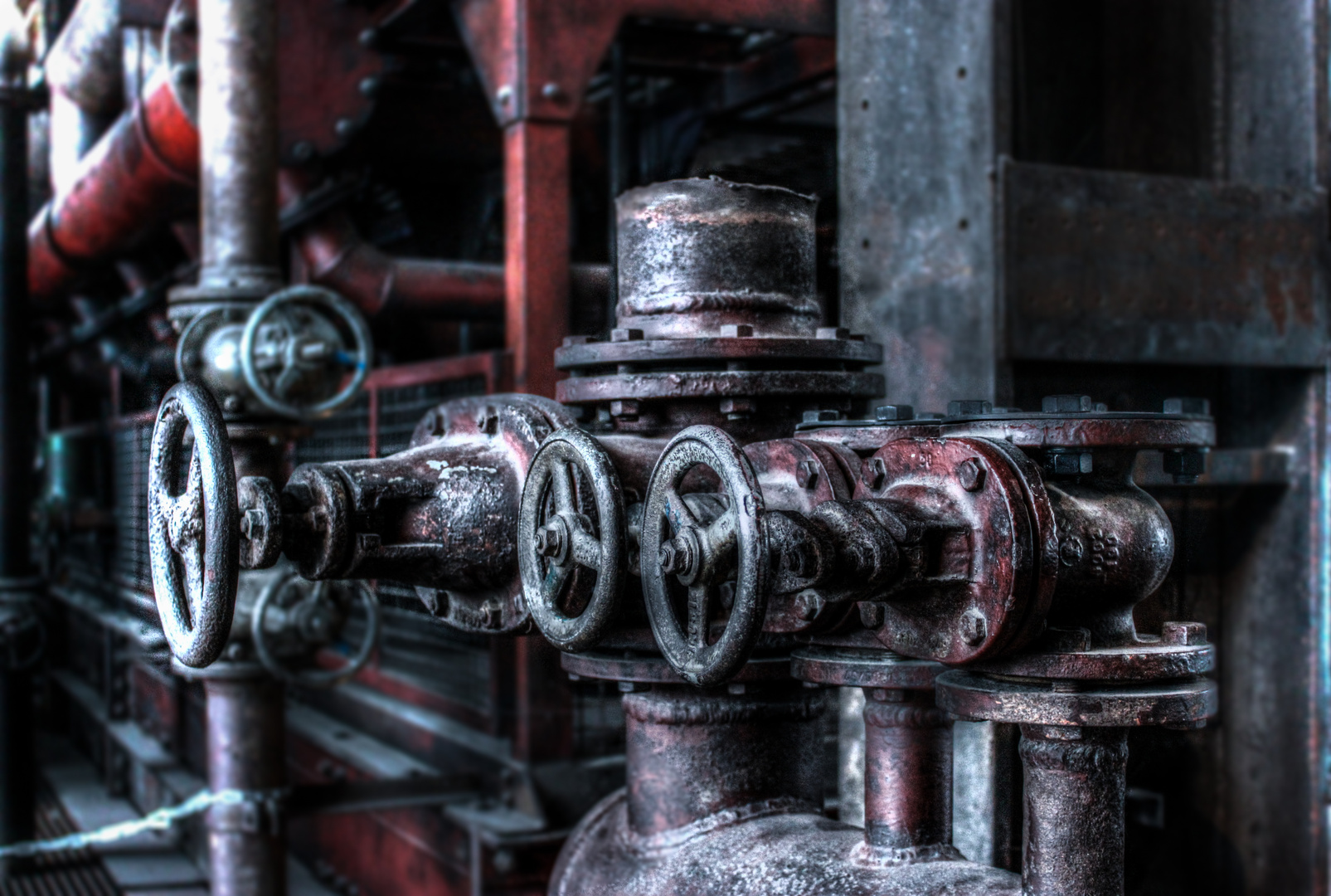 Zeche Zollverein 2013 HDR Absperrschieber