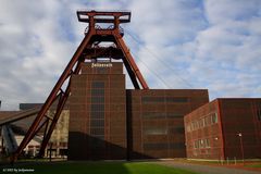 Zeche Zollverein, Essen: Der Doppelbock von Schacht 12