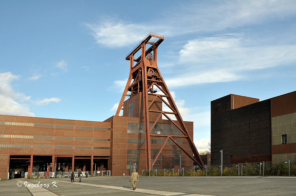 Zeche Zollverein - Förderturm -