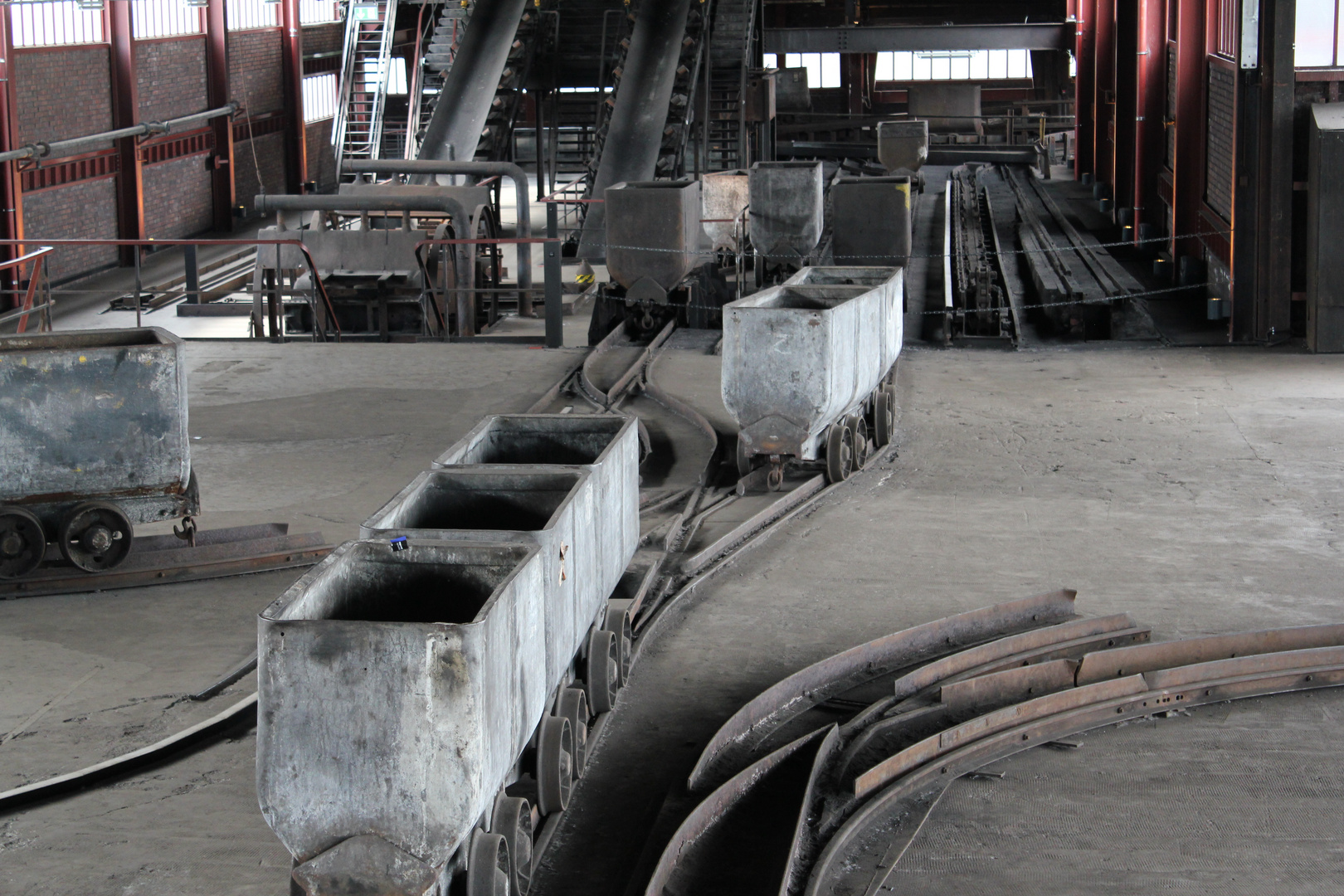 Zeche Zollverein -Kohle- Loren