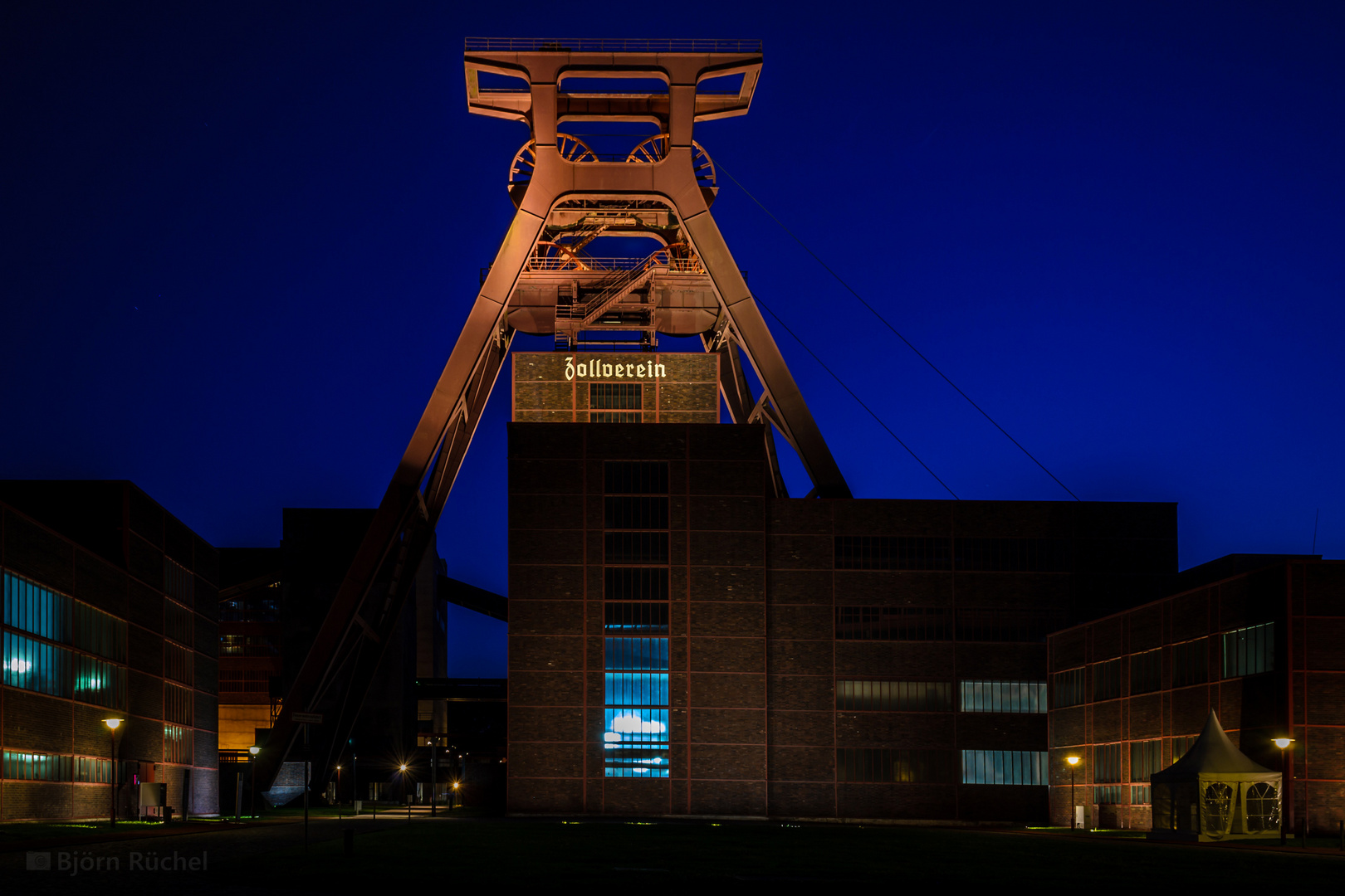 Zeche Zollverein @ night