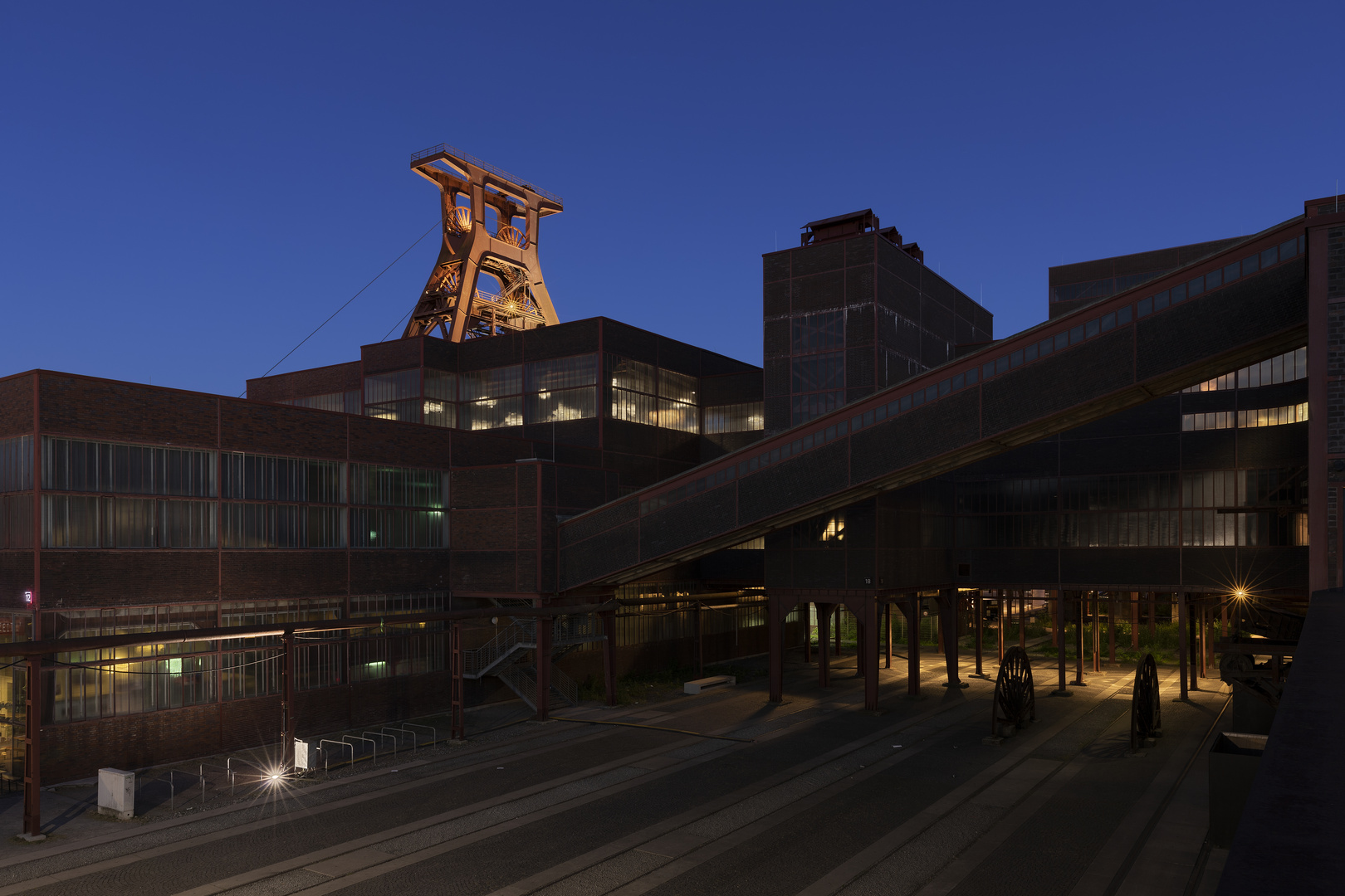 Zeche Zollverein – Rückseite Schacht XII (1)