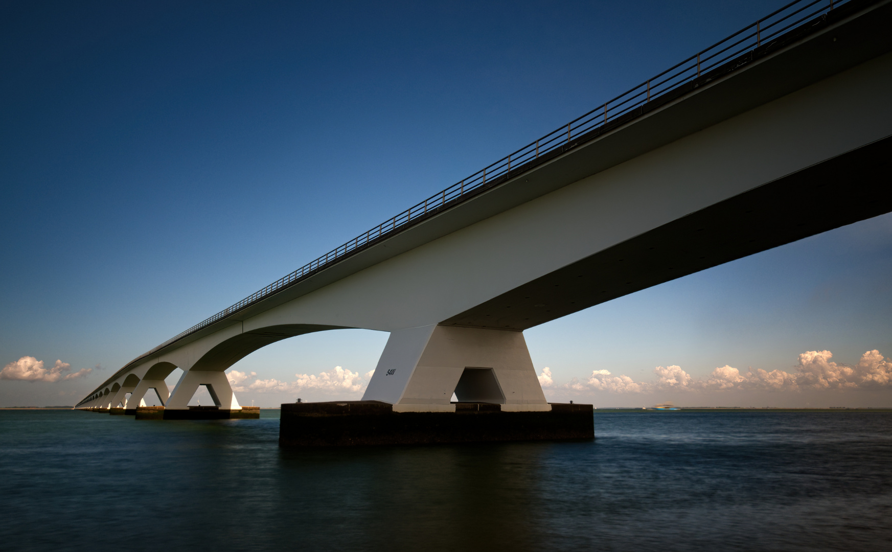 Zeeland-Brücke / Holland