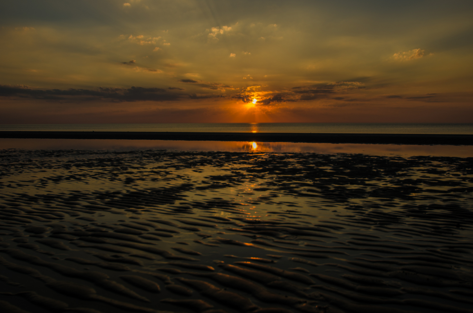 ZEELAND ......... wenn die Sonne untergeht