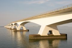 Zeelandbrug seen from banks of Noord Beveland - 04