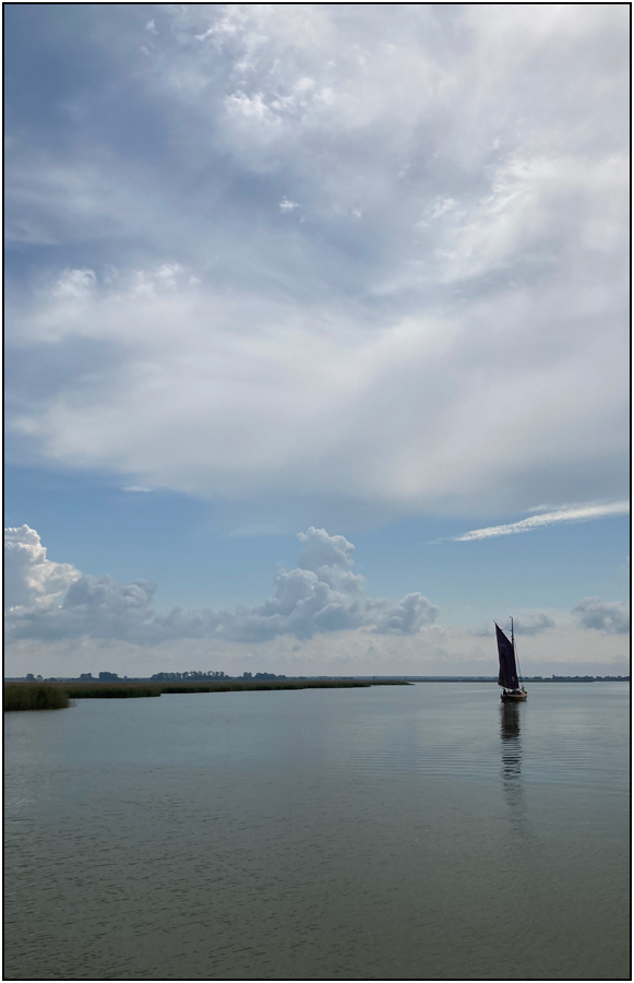 Zeesboot auf dem Zingster Strom