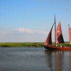 Zeesenboot beim Hafen in Zingst