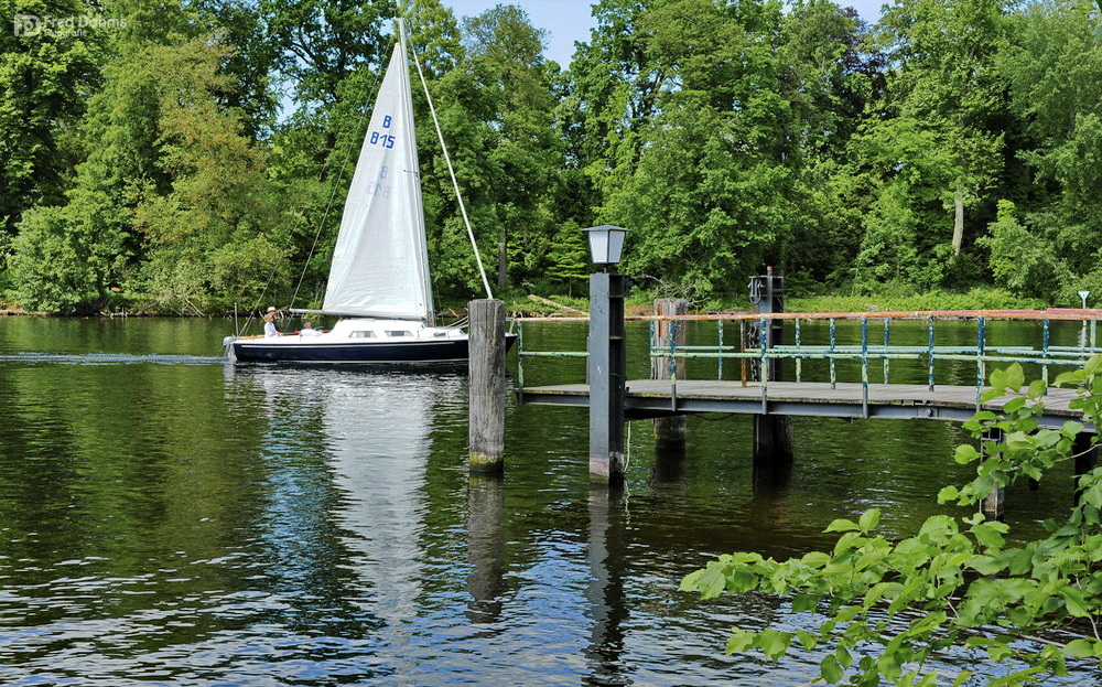 Zehlendorf, Fähranlegestelle Pfaueninsel