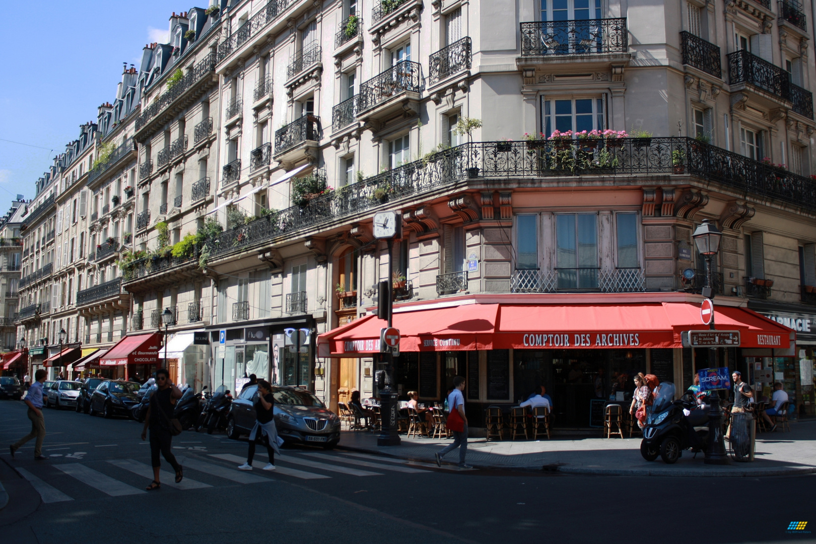 Zehn vor Eins in Paris