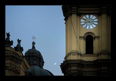 Zehn vor Neun - München bei Nacht