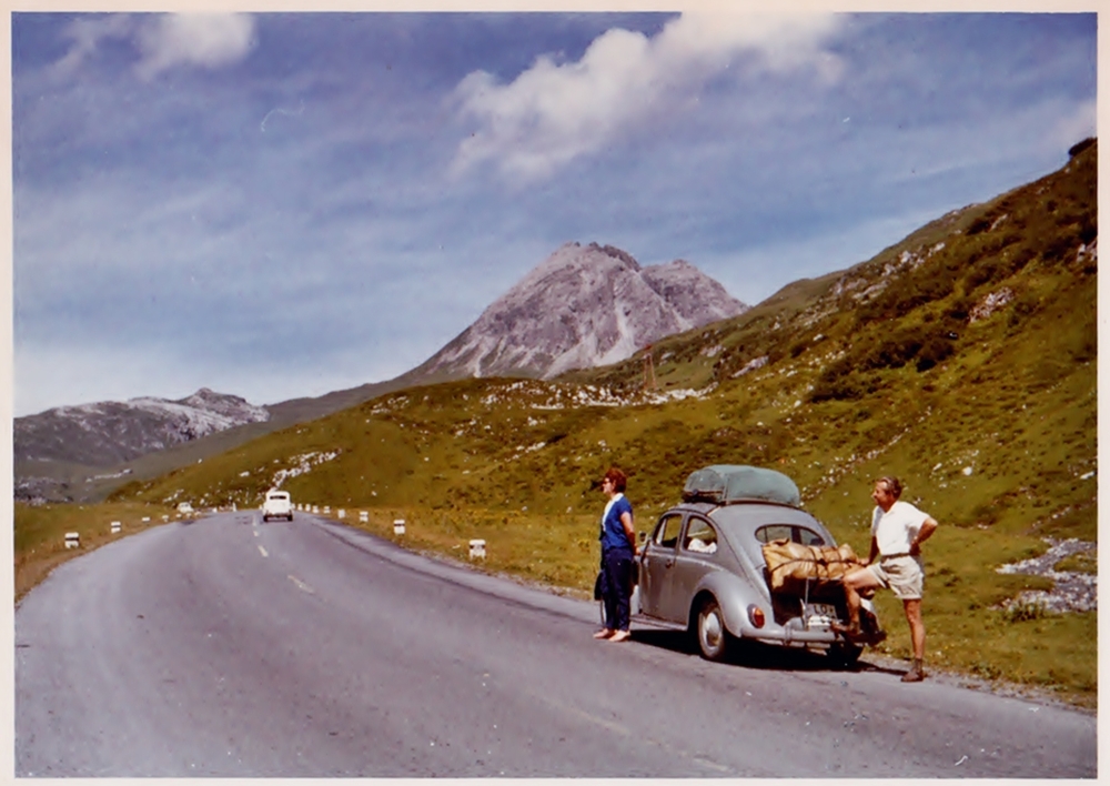 Zeit - Doku 1960: mit 30 Käfer-PS durch die Alpen