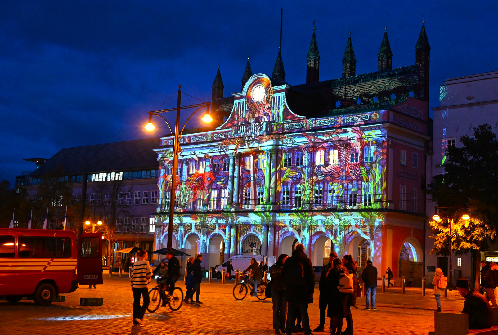 "Zeitlose" Unterwasserwelt am Rathaus