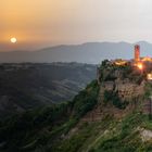 Zeitrafferkomposition Civita Di Bagnoregio, Italien, Juni 2021