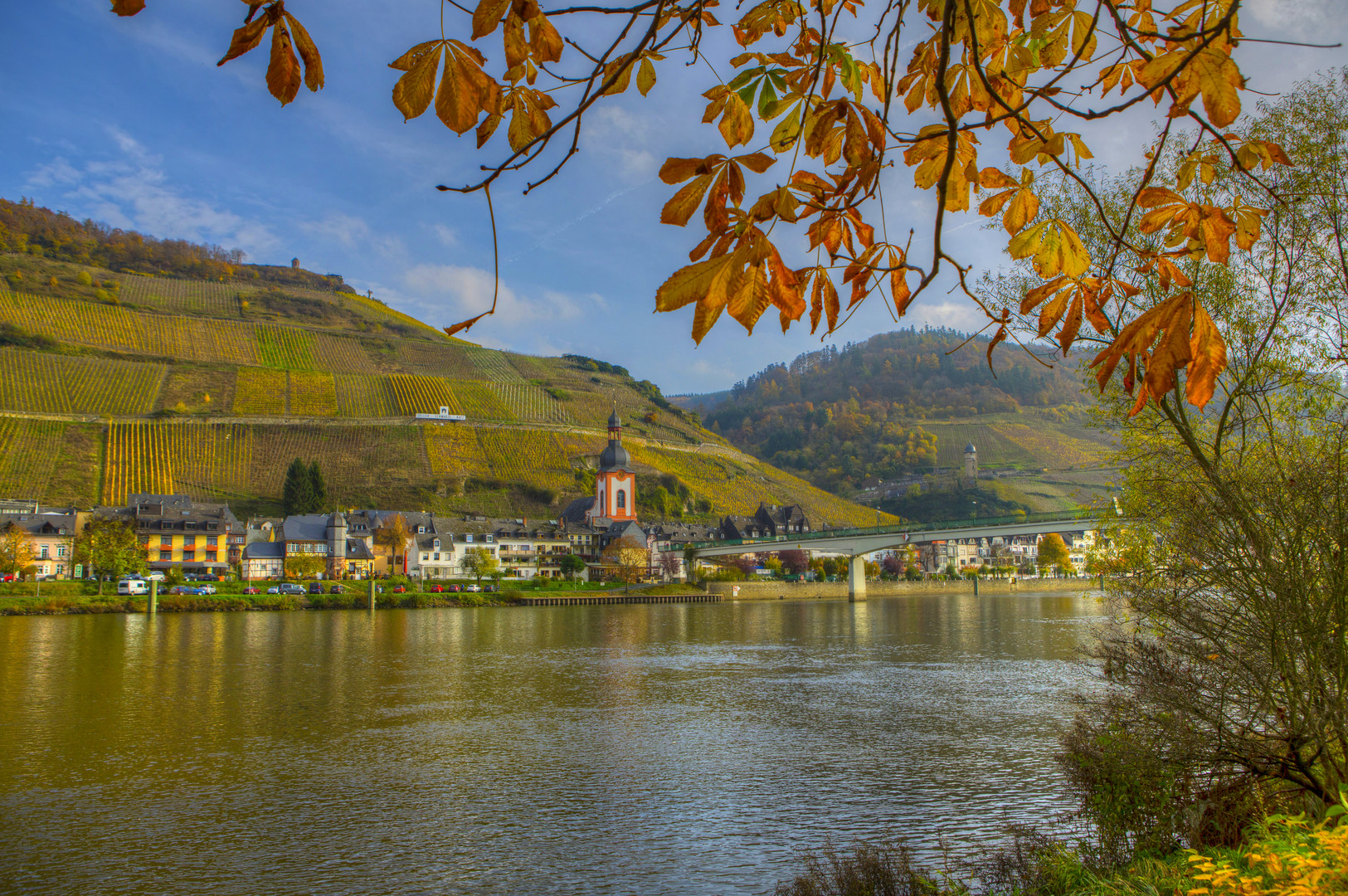 Zell Mosel im Herbst