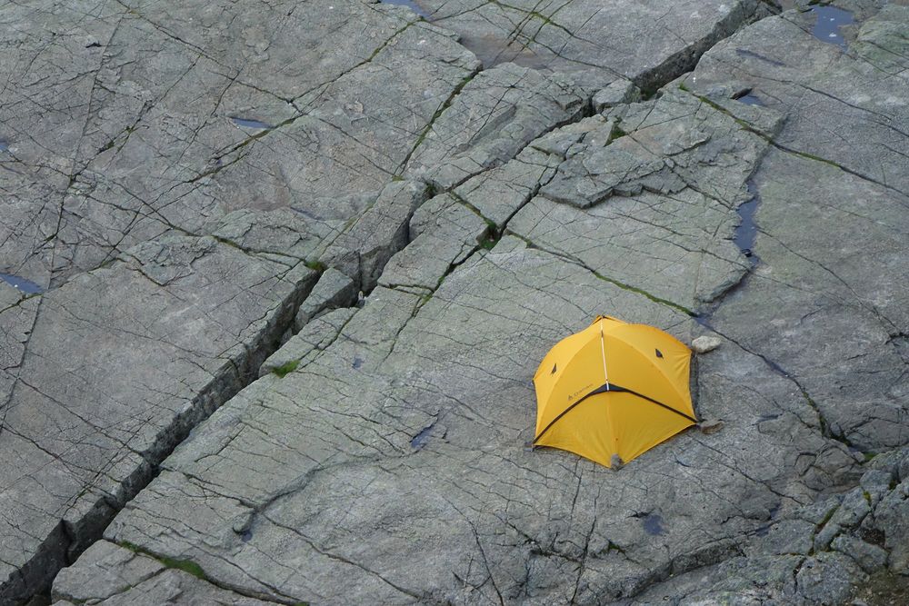 Zelt auf Stein...... (Preikestolen, Norwegen)