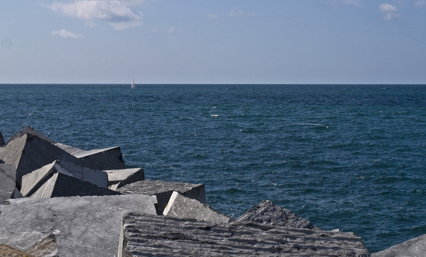 …Zen… - Paseo Nuevo San Sebastian