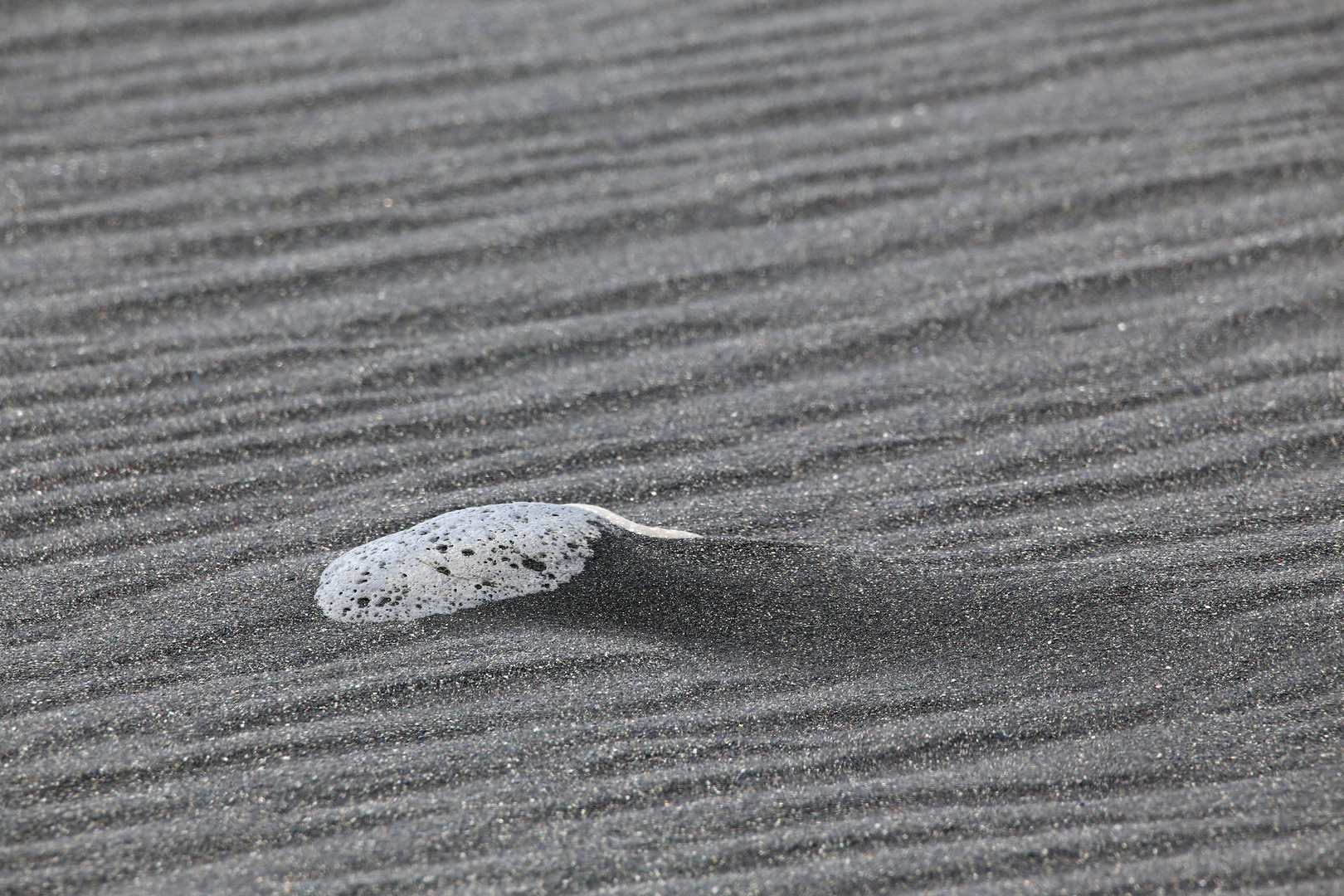 Zen - Stein am Strand