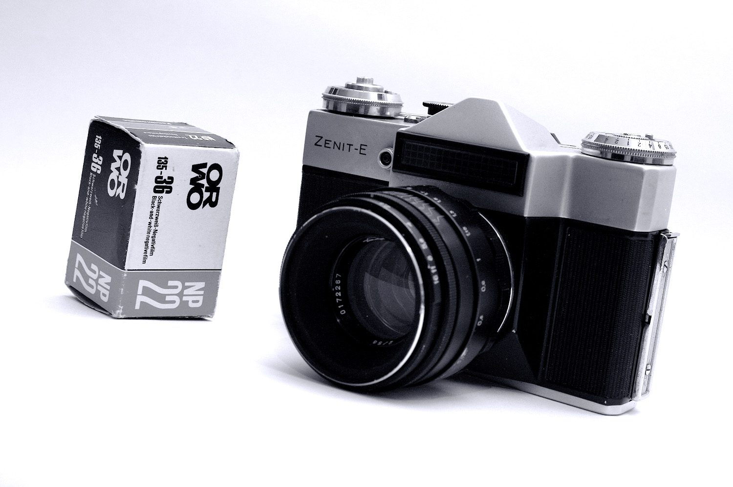 - Zenit E & ORWO NP22 -