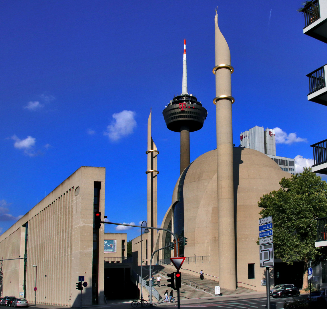 Zentral-Moschee- Köln...