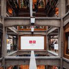 Zentrierte Architektur UNIQLO Tokio