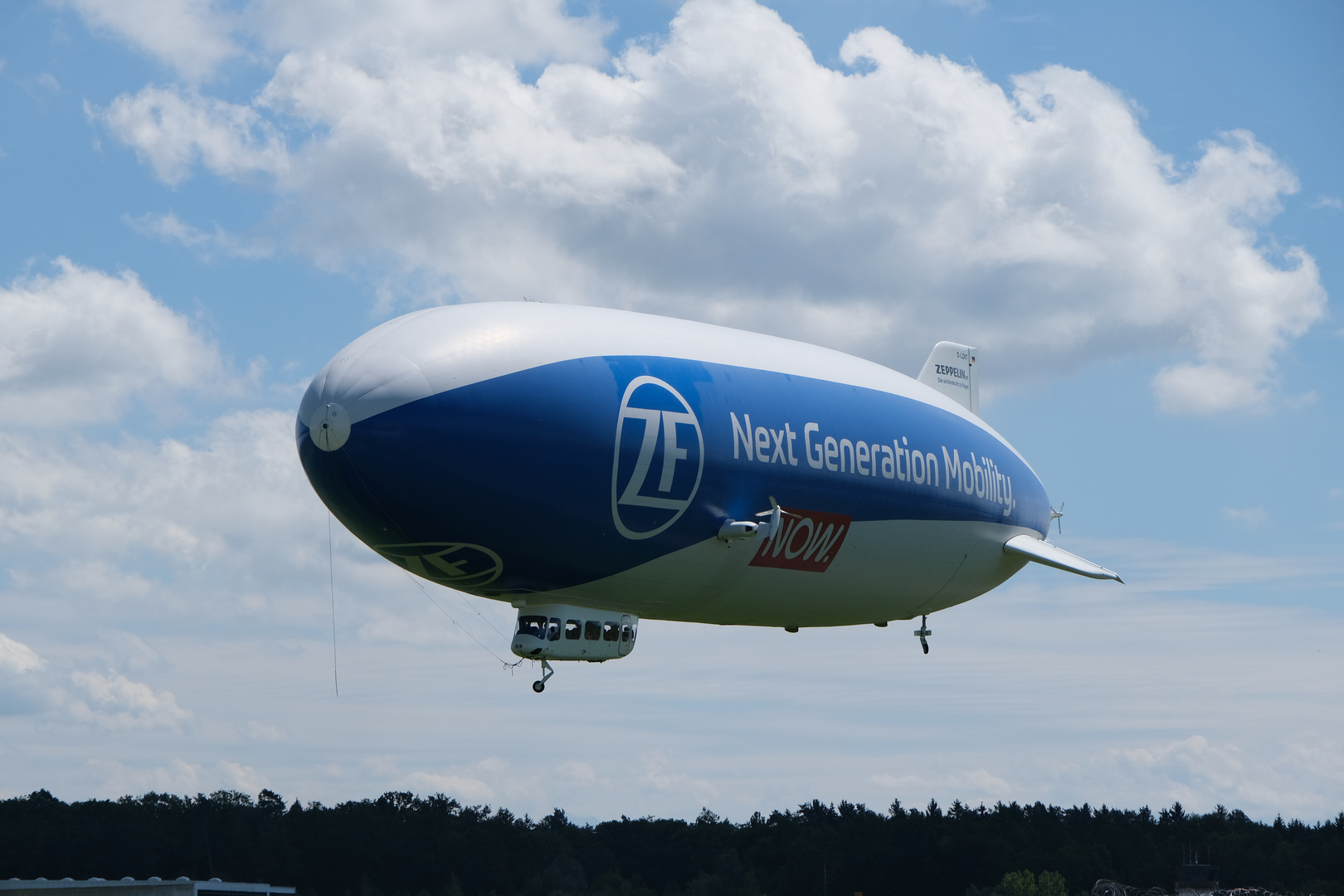 Zeppelin im Anflug