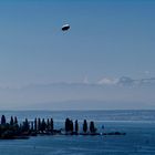 Zeppelin über dem Bodensee